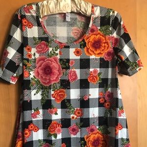 Lularoe Irma top